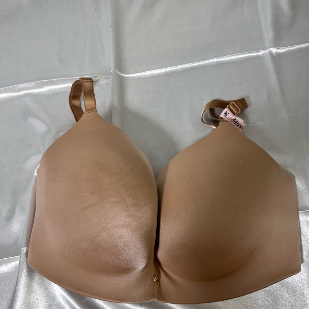 Victoria's Secret Tan Seamless T-Shirt Bra